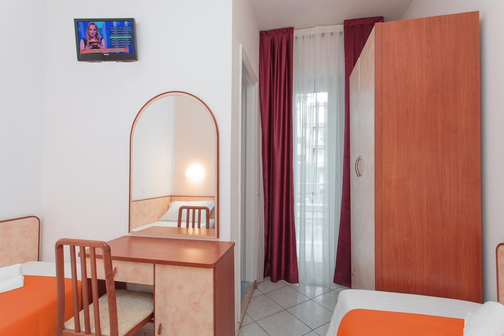 Hotel San Marco Milano Marittima Oda fotoğraf